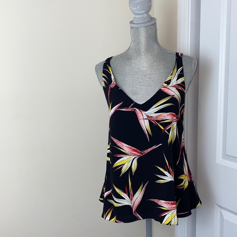 1. State Sleeveless V-Neck Bird of Paradise Dark Floral Tank Top Blouse Size S